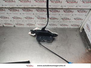O142911 Gebruikte deurslot mechaniek 4deurs rechts-voor Citroen C4 Picasso
