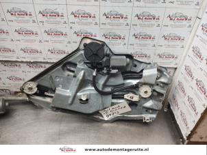 O143041 Gebruikte raammechaniek 2deurs rechts-achter Peugeot 206