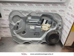 O143081 Gebruikte ruitmechaniek 4deurs links-voor Ford Focus