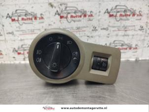 O143105 Gebruikte licht schakelaar Skoda Octavia