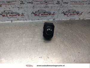 O143149 Gebruikte schakelaar spiegel Suzuki SX-4