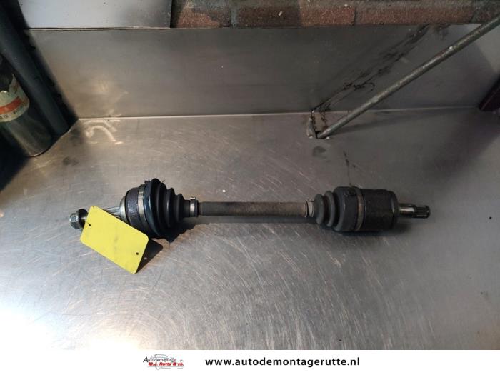 Gebruikte Aandrijfas rechts-voor Skoda Felicia O143282