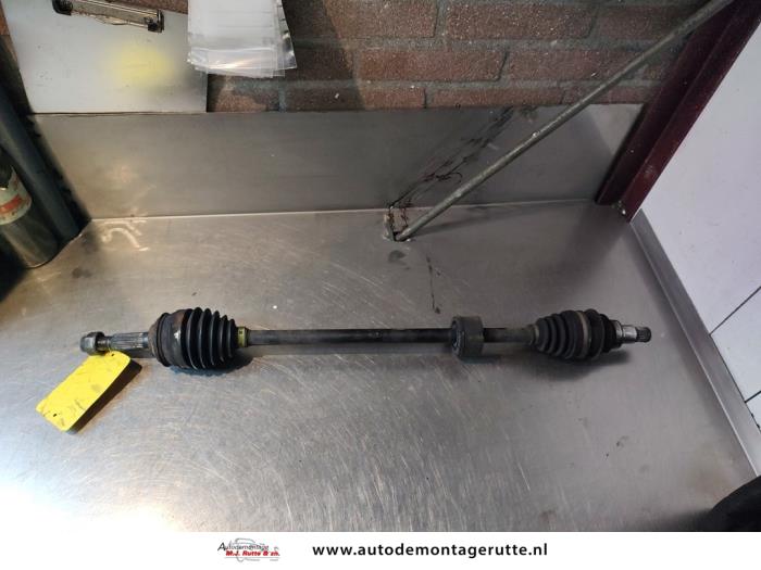 Aandrijfas rechts-voor van een Daihatsu Cuore (L251/271/276) 1.0 12V DVVT 2008