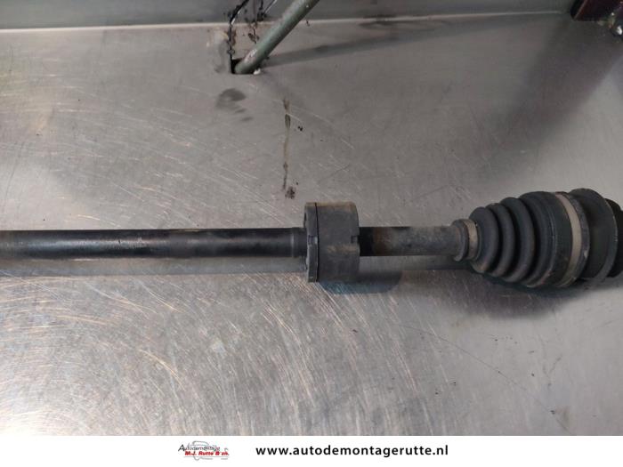 Aandrijfas rechts-voor van een Daihatsu Cuore (L251/271/276) 1.0 12V DVVT 2008