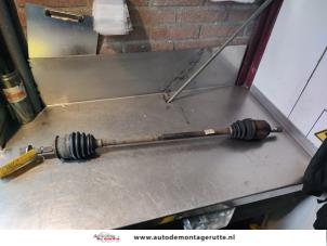 O143310 Gebruikte homokineetas rechts-voor Opel Corsa