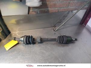 O143311 Gebruikte cardanas links-voor (vwa) Suzuki Baleno