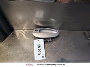 O143363 Gebruikte portiergreep 4deurs links-voor Chevrolet Matiz
