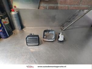 O143396 Gebruikte achterklep handgreep Seat Ibiza