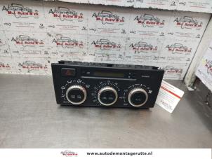 O143481 Gebruikte chaufage bedieningspaneel Lexus IS 200