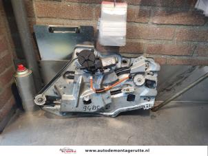 O143605 Gebruikte ruitmechaniek 2deurs rechts-achter Peugeot 206