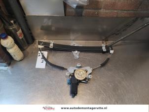 O143638 Gebruikte ruitmechaniek 4deurs rechts-voor Chevrolet Lacetti