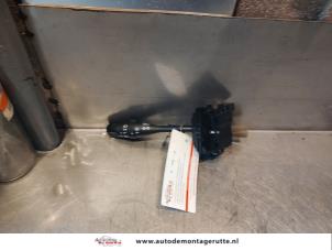 O143716 Gebruikte richtingaanwijzer schakelaar Nissan Almera