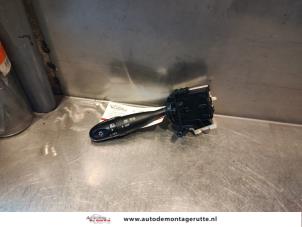 O143833 Gebruikte richtingaanwijzer schakelaar Toyota Yaris