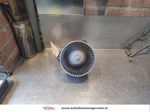 O143951 Gebruikte kachel ventilatiemotor Chevrolet Aveo