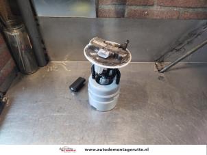 O143969 Gebruikte tank element pomp Renault Twingo