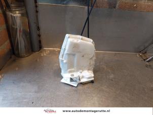 O144061 Gebruikte deurslot mechaniek 4deurs links-achter Suzuki SX-4