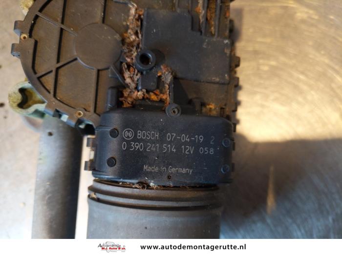 Ruitenwismotor+Mechaniek van een Alfa Romeo 147 (937) 1.6 HP Twin Spark 16V 2007