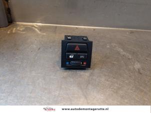 O144102 Gebruikte paniekverlichtings schakelaar BMW 3-Serie
