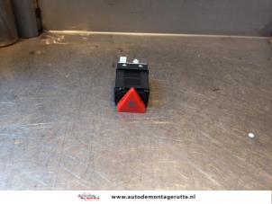 O144152 Gebruikte schakelaar paniekverlichting Volkswagen Lupo