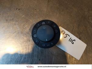 O144170 Gebruikte schakelaar licht Opel Corsa