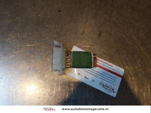 O144187 Gebruikte kachel weerstand Opel Tigra