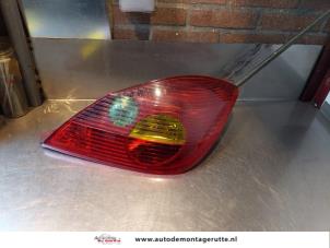 O144269 Gebruikte achterlicht rechts Opel Tigra