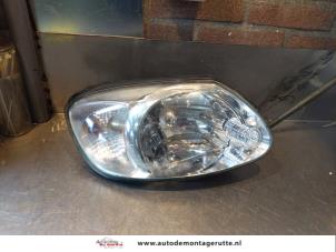 O144449 Gebruikte koplamp rechts Hyundai Accent