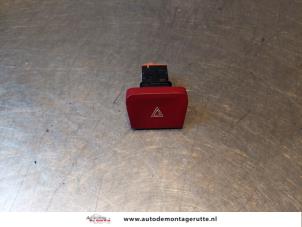 O144581 Gebruikte gevarenlicht schakelaar Citroen C4 Grand Picasso