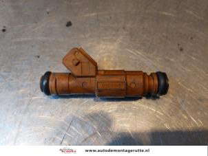 O144613 Gebruikte injector (benzine injectie) Volvo V70