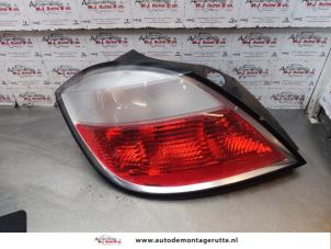 O144689 Gebruikte achterlicht links Opel Astra