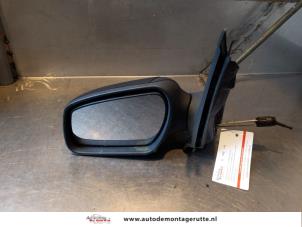 Gebruikte Spiegel Buiten links Ford Focus 2 1.4 16V Prijs op aanvraag aangeboden door Autodemontage M.J. Rutte B.V.