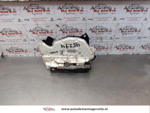 O144792 Gebruikte slotmechaniek portier 4deurs rechts-voor Seat Ibiza