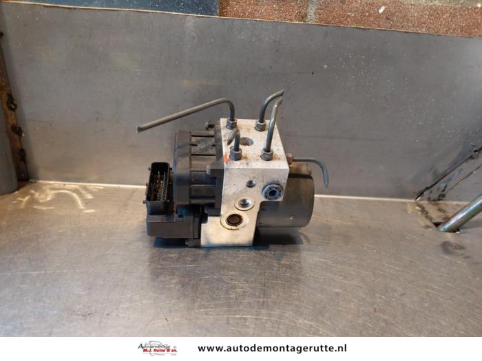 Gebruikte ABS Pomp Mazda MX-5 O144971