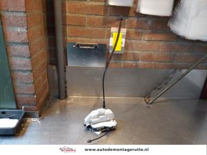 O144987 Gebruikte portierslot mechaniek 4deurs rechts-voor Citroen C3