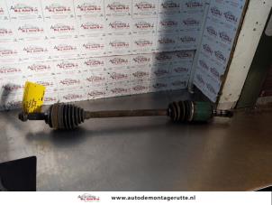 O145033 Gebruikte homokineetas links-voor Subaru Impreza