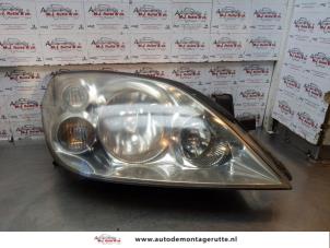 O145046 Gebruikte koplamp rechts Nissan Primera