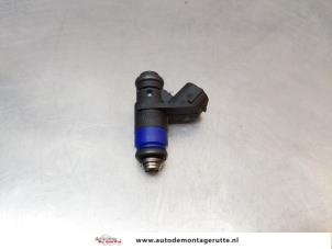 O145062 Gebruikte injector (benzine injectie) Volkswagen Polo