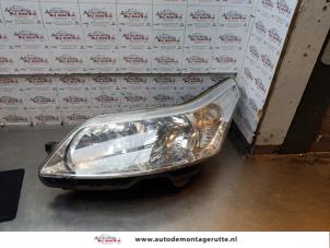 O145073 Gebruikte koplamp links Citroen C4