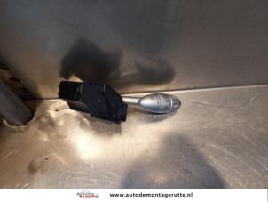 O145162 Gebruikte schakelaar ruitenwisser BMW Mini One