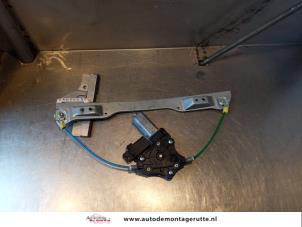 O145166 Gebruikte ruitmechaniek 4deurs links-voor Opel Corsa