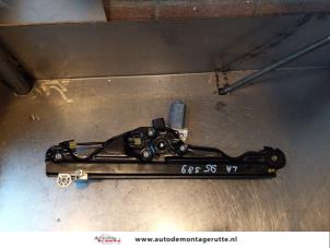 O145205 Gebruikte ruitmechaniek 4deurs links-achter BMW 5-Serie