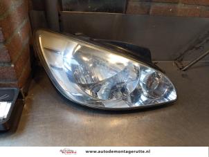 O145240 Gebruikte rechter koplamp Hyundai Getz