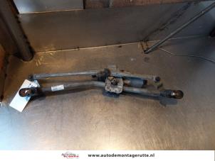O145258 Gebruikte ruitenwismotor+mechaniek Mazda 3.