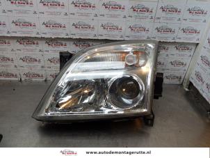 O145305 Gebruikte linker koplamp Opel Vectra