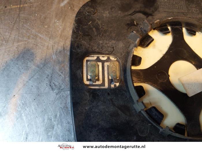 Spiegelglas links van een Citroën Berlingo 1.6 HDI 16V 75 2007