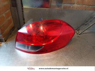 O145437 Gebruikte achterlicht rechts Renault Clio