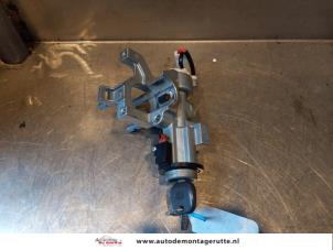 O145539 Gebruikte kontaktslot+sleutel Daihatsu Sirion