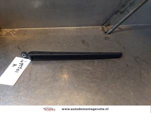 O145604 Gebruikte ruitenwisserarm achter Seat Leon