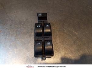 O145610 Gebruikte combischakelaar ramen Daihatsu Sirion