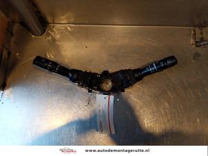 Gebruikte Licht + Raw Schakelaar Kia Cee'd (EDB5) 1.4 CVVT 16V Prijs € 35,00 Margeregeling aangeboden door Autodemontage M.J. Rutte B.V.